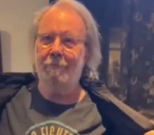 ABBA’s BENNY ANDERSSON Covers FOO FIGHTERS’ ‘Learn To Fly’ In Response To DAVE GROHL’s T-Shirt