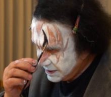 Watch GENE SIMMONS Apply His Stage Makeup Before KISS Concert In Paris