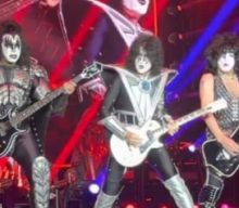 KISS ‘Backing Tracks’ Accusations Revived After ERIC SINGER’s ‘Mistake’ At Antwerp Concert