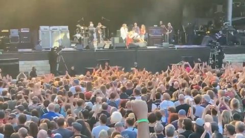 Watch a terminally ill Pearl Jam fan join the band onstage
