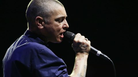 Sinead O’Connor cancels all gigs in 2022 for “her own health and well being”