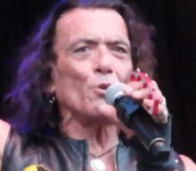 RATT’s STEPHEN PEARCY On Beating Cancer: ‘Every Day Above Ground Is A Good Day’