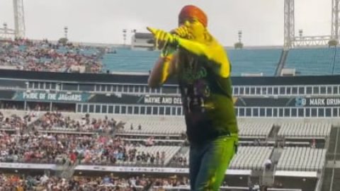 Watch: POISON Plays Abbreviated Set In Jacksonville After BRET MICHAELS’s Hospitalization