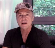 BRUCE DICKINSON On IRON MAIDEN’s European Tour: ‘It’s Completely Sold Out Everywhere’