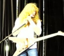 Watch: MEGADETH’s DAVE MUSTAINE Lashes Out At JUDAS PRIEST’s Crew During BARCELONA ROCK FEST