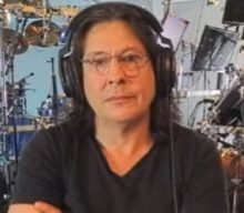 MIKE MANGINI ‘Wasn’t Friends’ With Any DREAM THEATER Members Before 2010 Audition