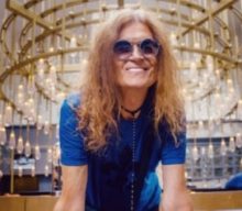 GLENN HUGHES Says He Had ‘A Pretty Bad Case’ Of COVID-19: ‘There’s No Way I Could Have Continued’ Touring