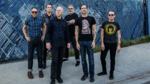 BAD RELIGION Cancels Remainder Of European Tour Due To ‘Family Emergency’