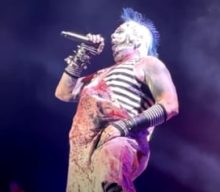 Watch MUDVAYNE Perform In Chula Vista During ‘Freaks On Parade’ 2022 Tour