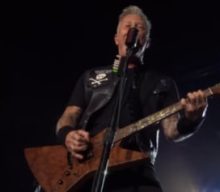METALLICA: ‘Messengers: The Guitars Of James Hetfield’ Book Coming In October