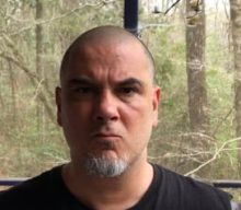 PHILIP ANSELMO: ‘I Know DIMEBAG And VINNIE PAUL Would Want The Legacy And The Name Of PANTERA To Go On And On’