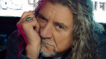 ROBERT PLANT Pays Tribute To JEFF BECK: ‘He Embraced Project After Project With Limitless Energy And Enthusiasm’