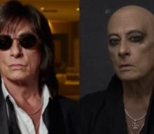 JOE LYNN TURNER Explains Why He Still Wears His Wig While Performing Classic Songs