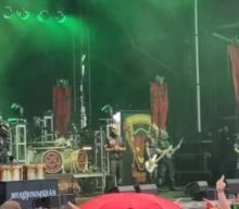MUSHROOMHEAD Rejoined By Guitarist DAVE ‘GRAVY’ FELTON At BLUE RIDGE ROCK FESTIVAL (Video)