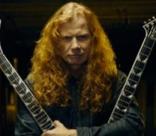 MEGADETH’s DAVE MUSTAINE Adds GIBSON Custom Shop Flying V EXPs To His Collection