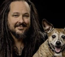KORN’s JONATHAN DAVIS Says He Is ‘Deathly Allergic To Dogs’
