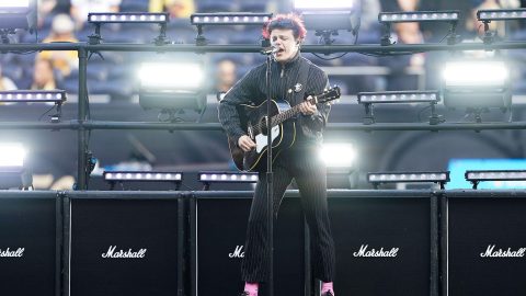 Watch Yungblud perform ‘The Funeral’, ‘Tissues’ and more at NFL London Games halftime show