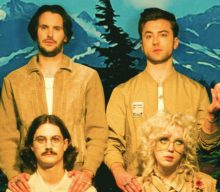 Black Honey announce third album ‘A Fistful Of Peaches’ with new single ‘Heavy’