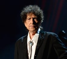 Simon & Schuster apologise, offer refunds for “hand-signed” Bob Dylan books signed by autopen