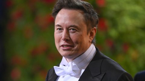 Elon Musk shares plans to turn Twitter into a bank, warns of grim financial situation
