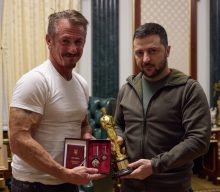 Sean Penn gives away Oscar to Ukrainian President Volodymyr Zelenskyy