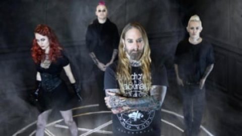 DEZ FAFARA Says COAL CHAMBER Reunion Happened ‘Very Organically’ After His Near-Death COVID Experience