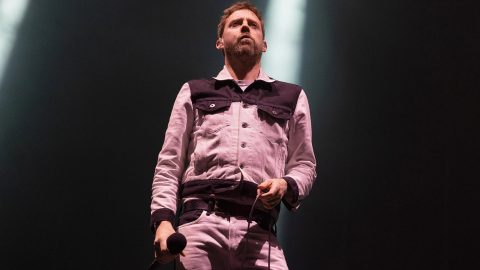 Kaiser Chiefs’ Ricky Wilson apologises for London gig, saying he “relied on old drinking habits”