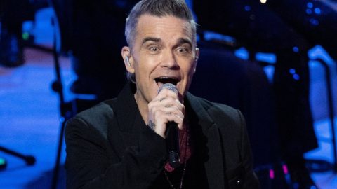 Robbie Williams defends performing in Qatar for the World Cup