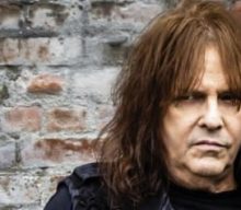 Ex-MANOWAR Guitarist ROSS ‘THE BOSS’ FRIEDMAN: ‘If You Have To Rely On Backing Tracks, I Don’t Think You’re A Very Good Live Band’