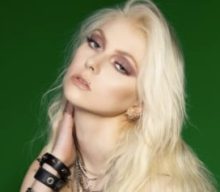 TAYLOR MOMSEN On TAYLOR HAWKINS Tribute Concert: ‘It Was An Absolute Honor To Be Asked To Sing At That’