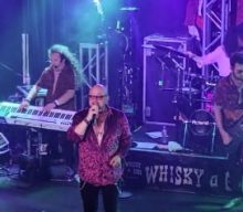 Watch GEOFF TATE Perform QUEENSRŸCHE Classics At Legendary Whisky A Go Go
